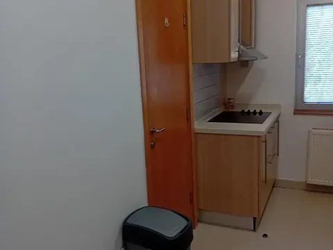 Rent, three bedroom apartment, 98m², Lisičji Potok, Beograd - image 8