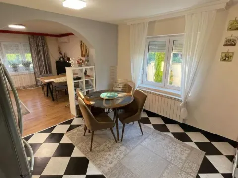 Prodaja, kuća, 355m², Djurinci, Sopot - image 16