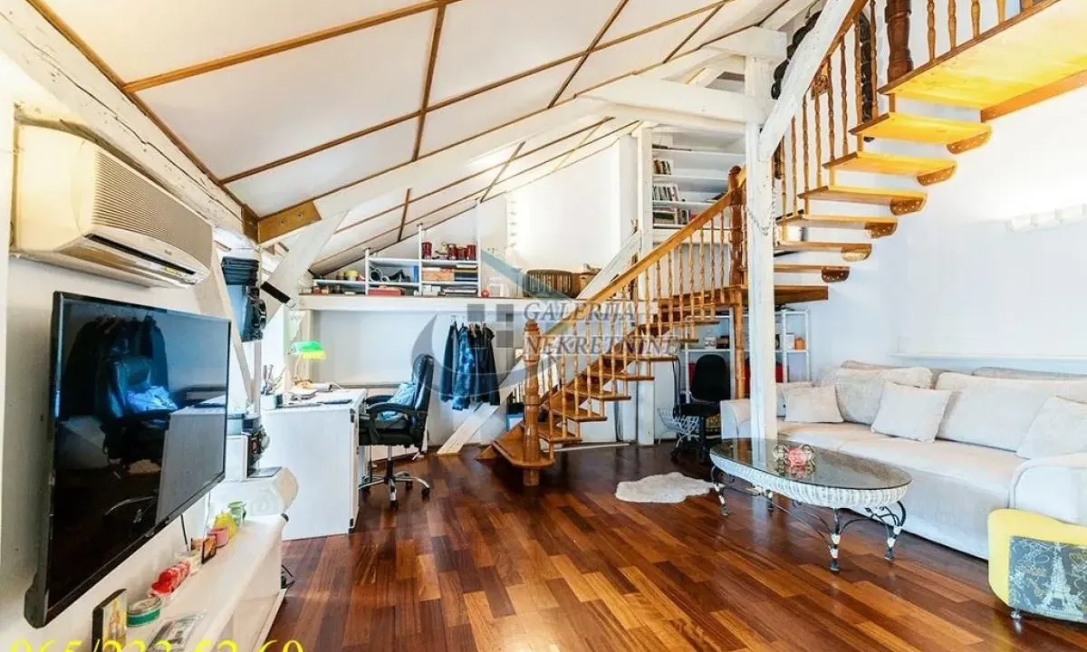 Izdavanje, trosoban stan, 110m², Stari Grad, Beograd