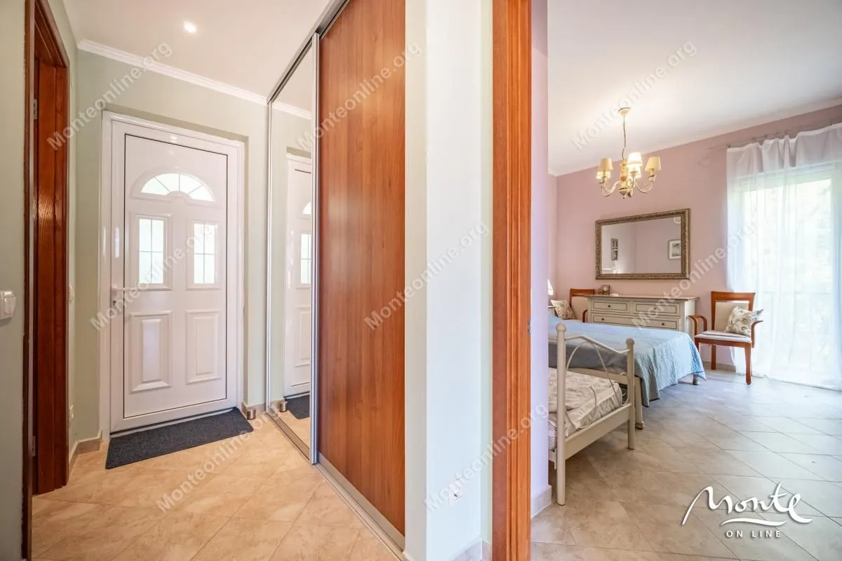 Prodaja, jednosoban stan, 63m², Orahovac, Kotor
