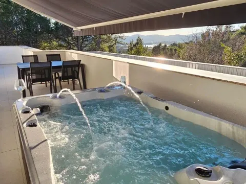 Prodaja, dvosoban stan, 90m², Mrčevac, Tivat - image 9