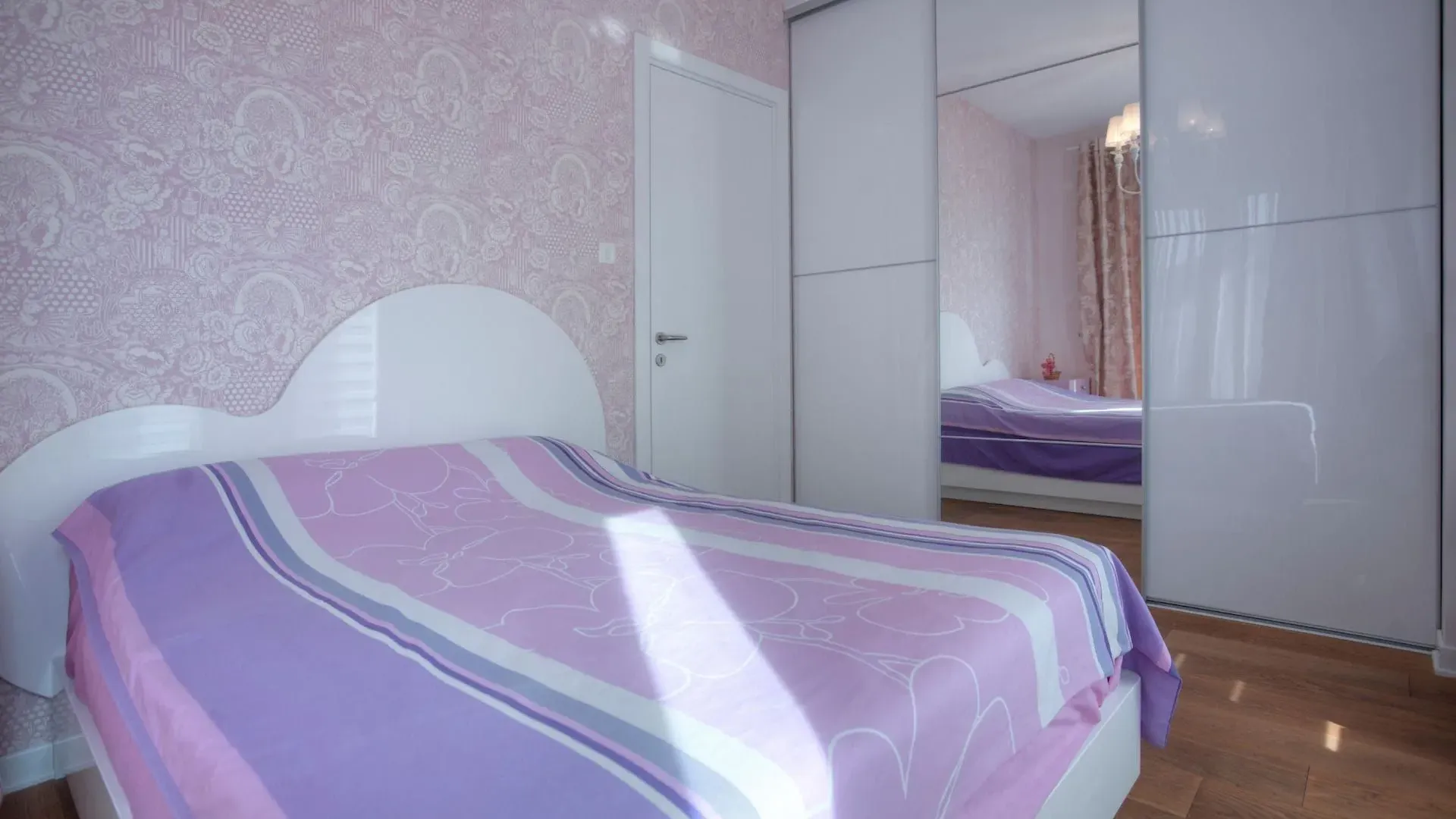 Prodaja, trosoban stan, 181m², Budva, Crna Gora