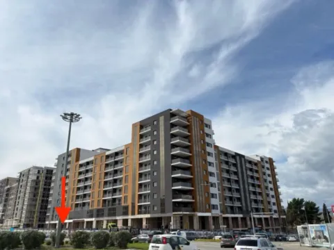 Izdavanje, poslovni prostor, 77m², Podgorica, Crna Gora - image 3