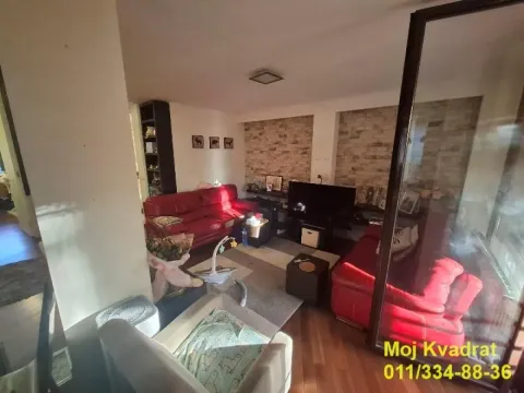 Prodaja, četvorosoban stan, 90m², Čukarica, Beograd - image 4