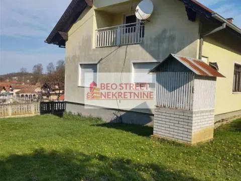 Prodaja, kuća, 188m², Petrovac na Mlavi, Srbija - image 3