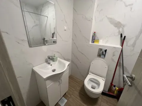 Rent, apartment, 45m², Pobrežje, Podgorica - image 8