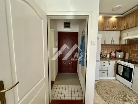Izdavanje, jednosoban stan, 38m², Bulevar Evrope, Novi Sad Sve Podlokacije - image 5