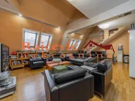 Prodaja, četvorosoban stan, 202m², Centar, Kruševac - image 1