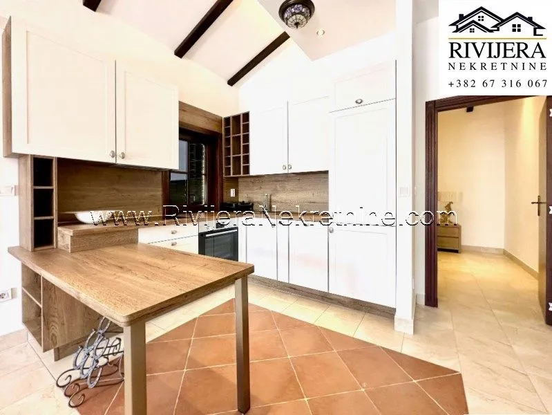 Prodaja, dvosoban stan, 103m², Kostanjica, Kotor