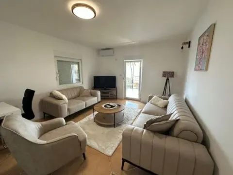 Izdavanje, dvosoban stan, 80m², Podi, Herceg Novi - image 3