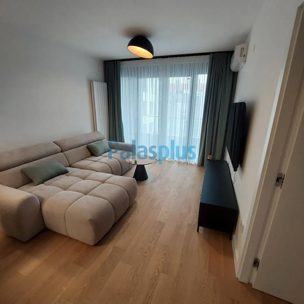 Rent, three bedroom apartment, 74m², Stari Grad, Beograd