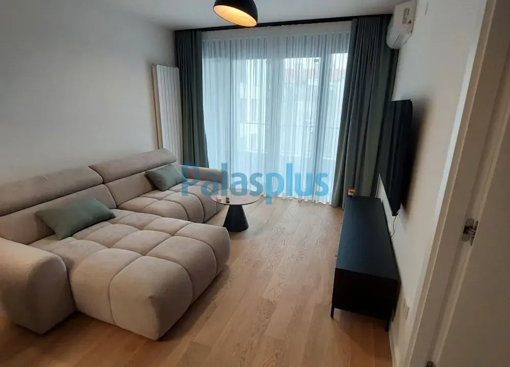 Rent, three bedroom apartment, 74m², Stari Grad, Beograd