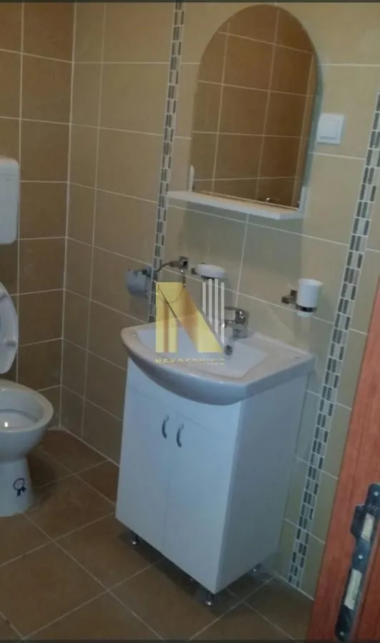 Izdavanje, dvosoban stan, 42m², Podbara, Novi Sad Sve Podlokacije