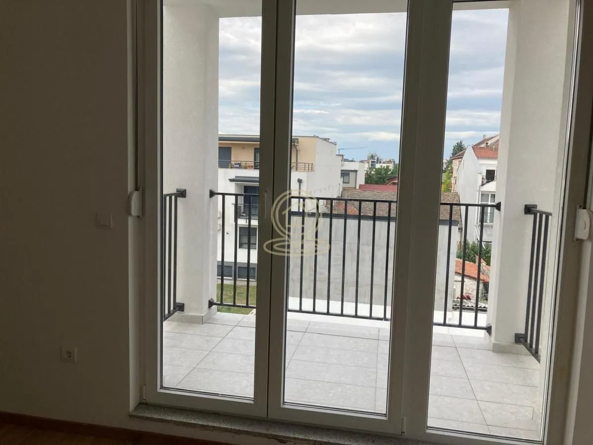 Rent, three bedroom apartment, 68m², Adamovićevo Naselje, Novi Sad Sve Podlokacije