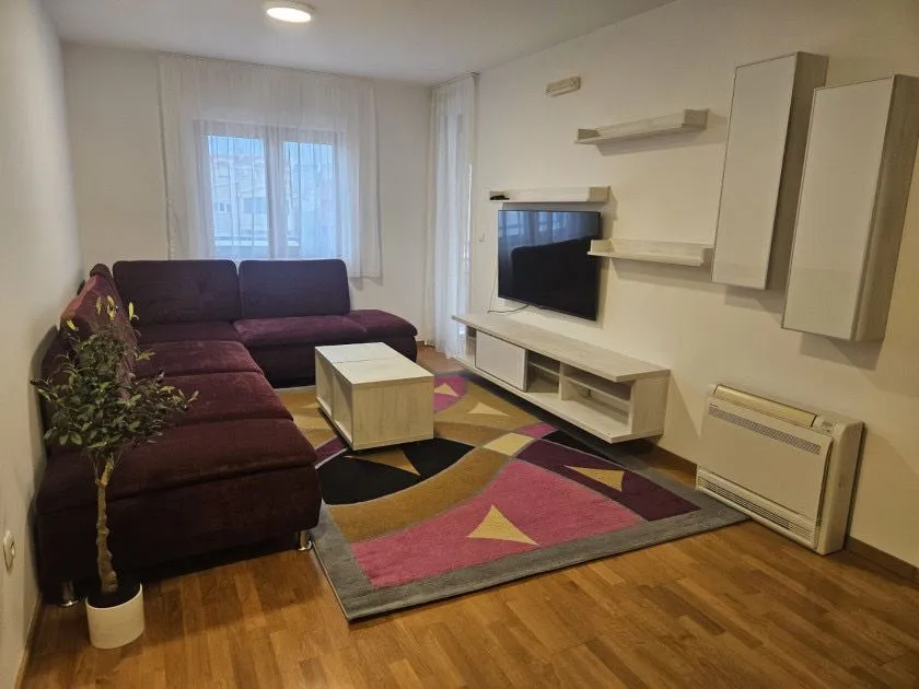 Rent, one bedroom apartment, 43m², City Kvart, Podgorica