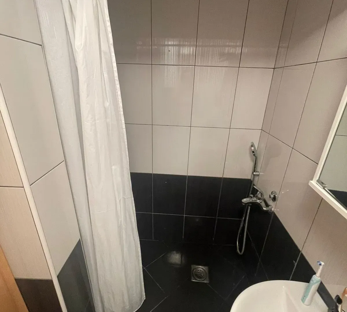 Prodaja, dvosoban stan, 85m², Lastva Grbaljska, Kotor