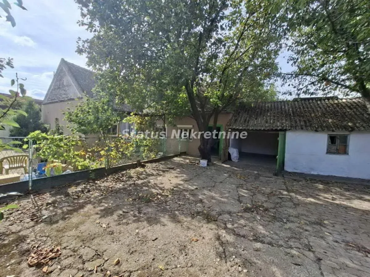 Prodaja, kuća, 257m², Mali Idjoš, Srbija