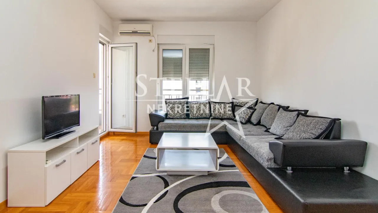 Rent, one bedroom apartment, 53m², Pobrežje, Podgorica