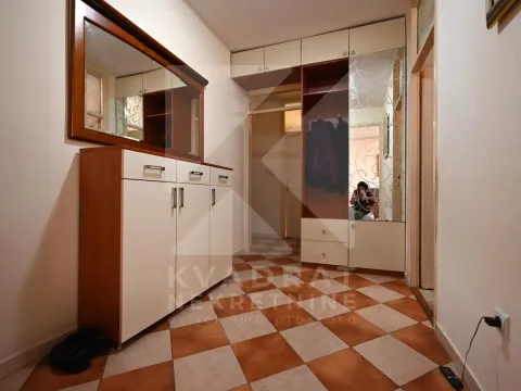 Prodaja, dvosoban stan, 71m², Pejton, Podgorica - image 7