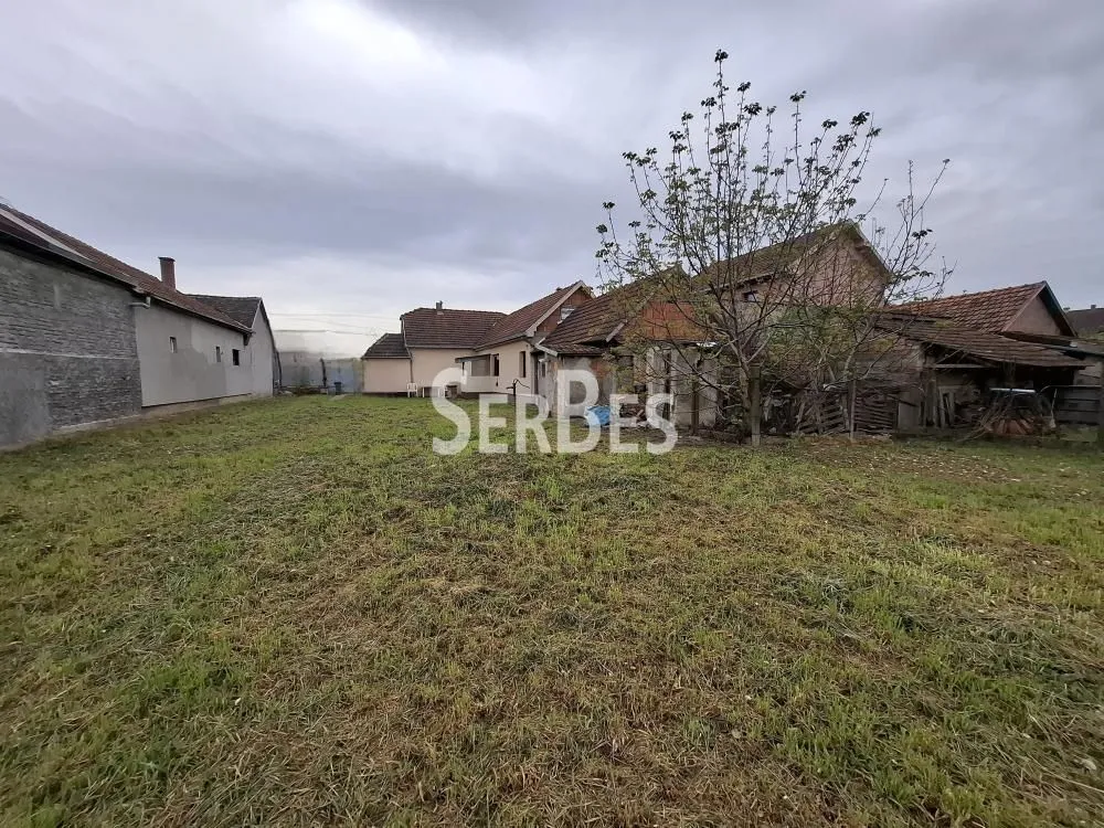 Prodaja, plac, 1024m², Futog, Novi Sad Sve Podlokacije