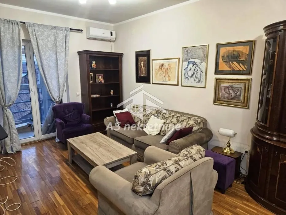 Izdavanje, dvosoban stan, 48m², Lekino Brdo, Voždovac Sve Podlokacije