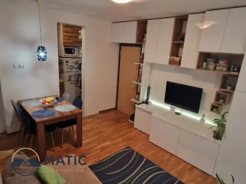 Sale, two bedroom apartment, 45m², Bulevar patrijarha Pavla, Novi Sad Sve Podlokacije - image 2