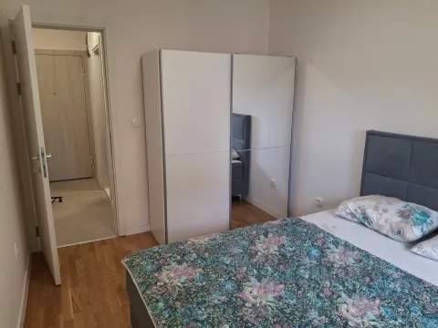 Izdavanje, jednosoban stan, 40m², Pobrežje, Podgorica - image 3