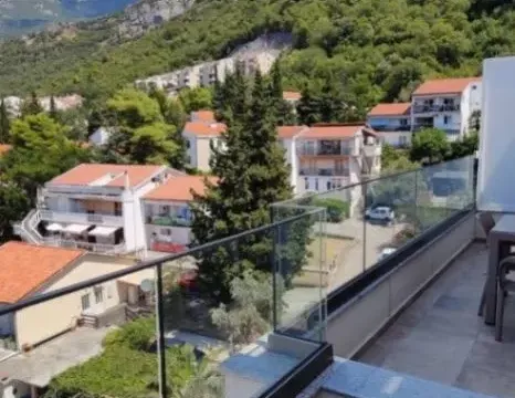 Rent, one bedroom apartment, 55m², Budva, Crna Gora - image 9