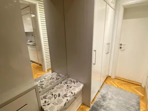 Izdavanje, jednosoban stan, 50m², Centar, Novi Sad - image 9