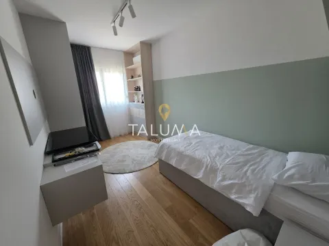 Izdavanje, dvosoban stan, 80m², Central Point, Podgorica - image 11