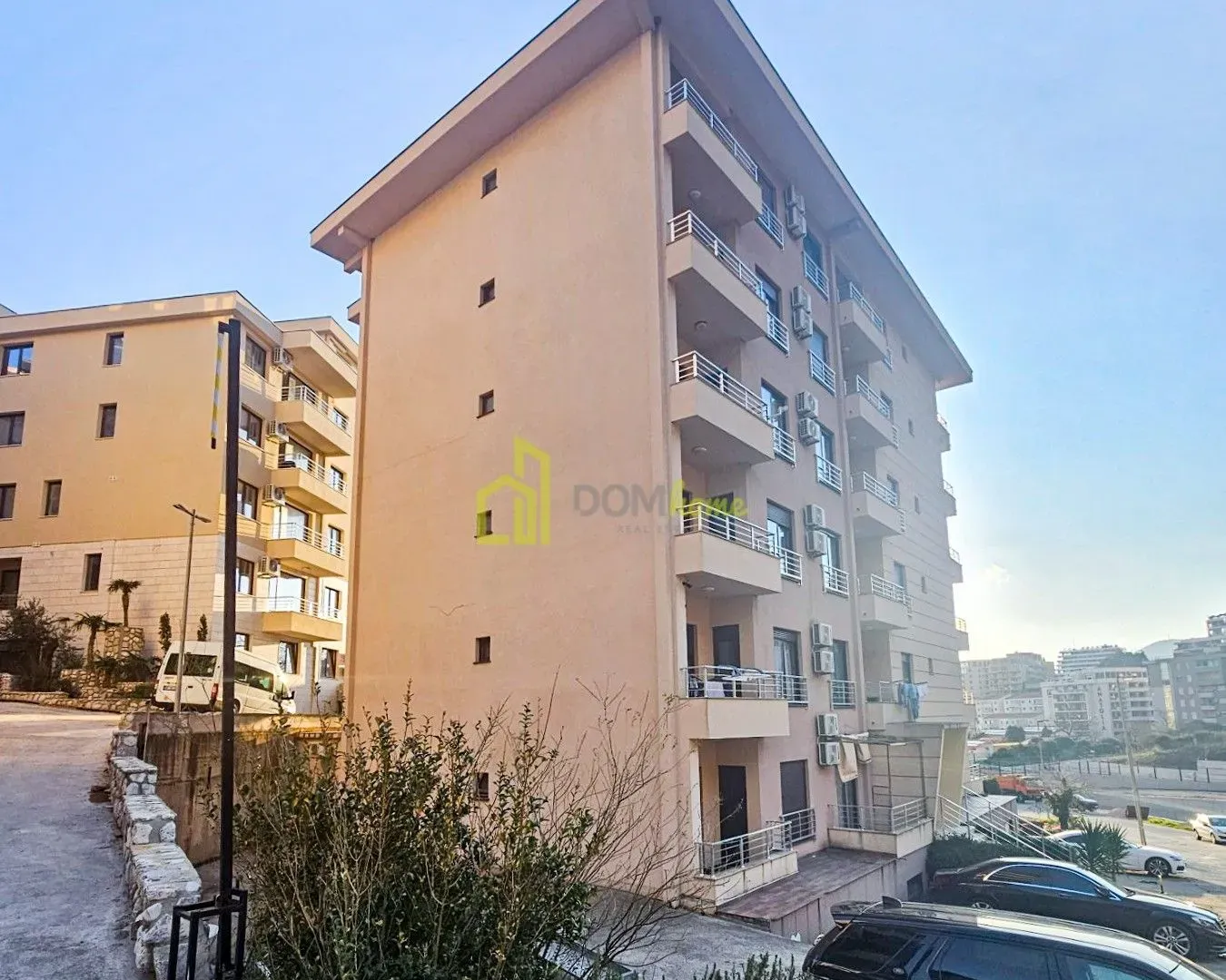 Rent, two bedroom apartment, 70m², Bečići, Budva