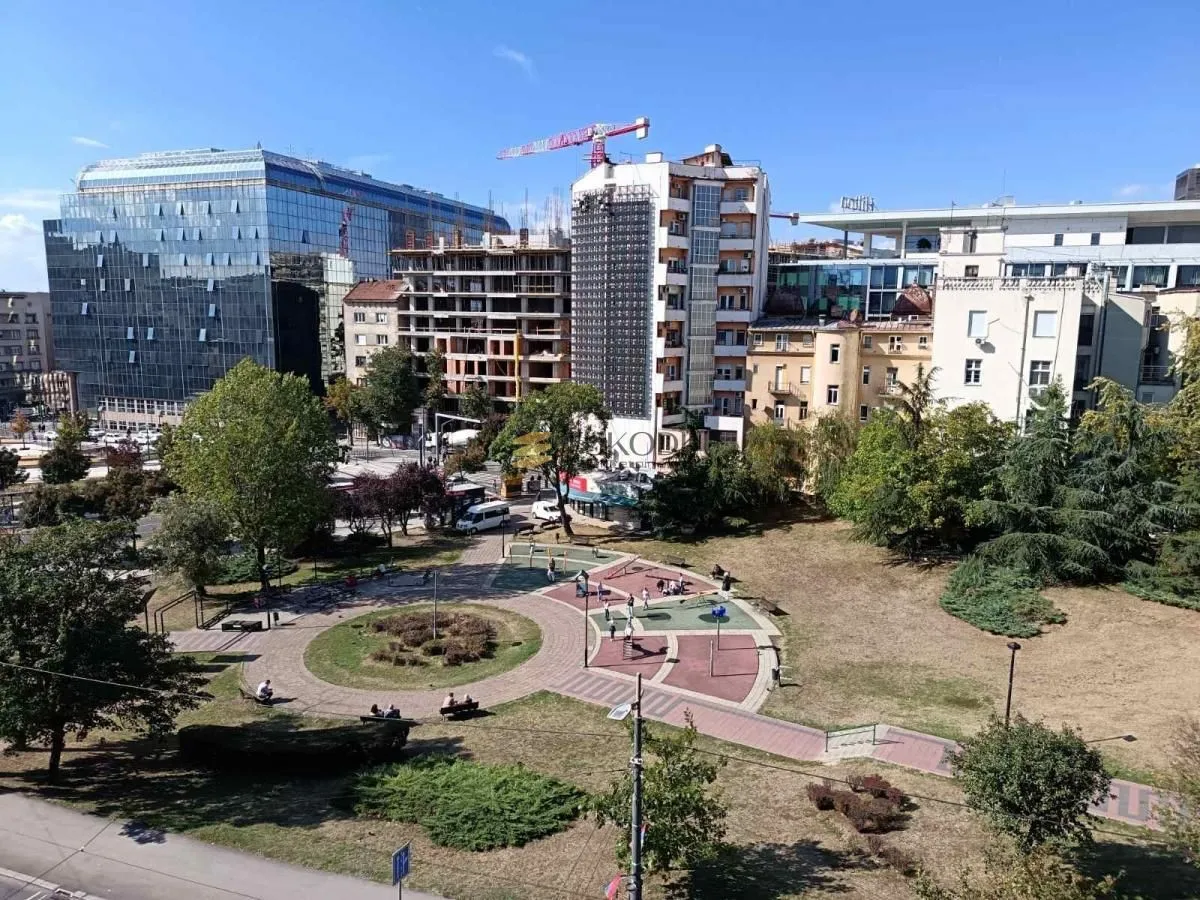 Izdavanje, trosoban stan, 66m², Slavija, Vračar Sve Podlokacije