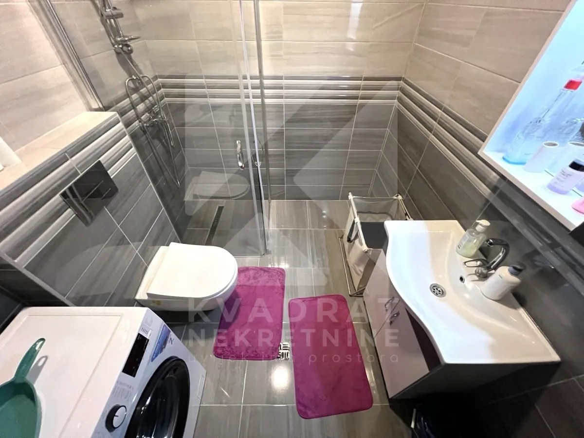 Izdavanje, dvosoban stan, 80m², Stari Aerodrom, Podgorica