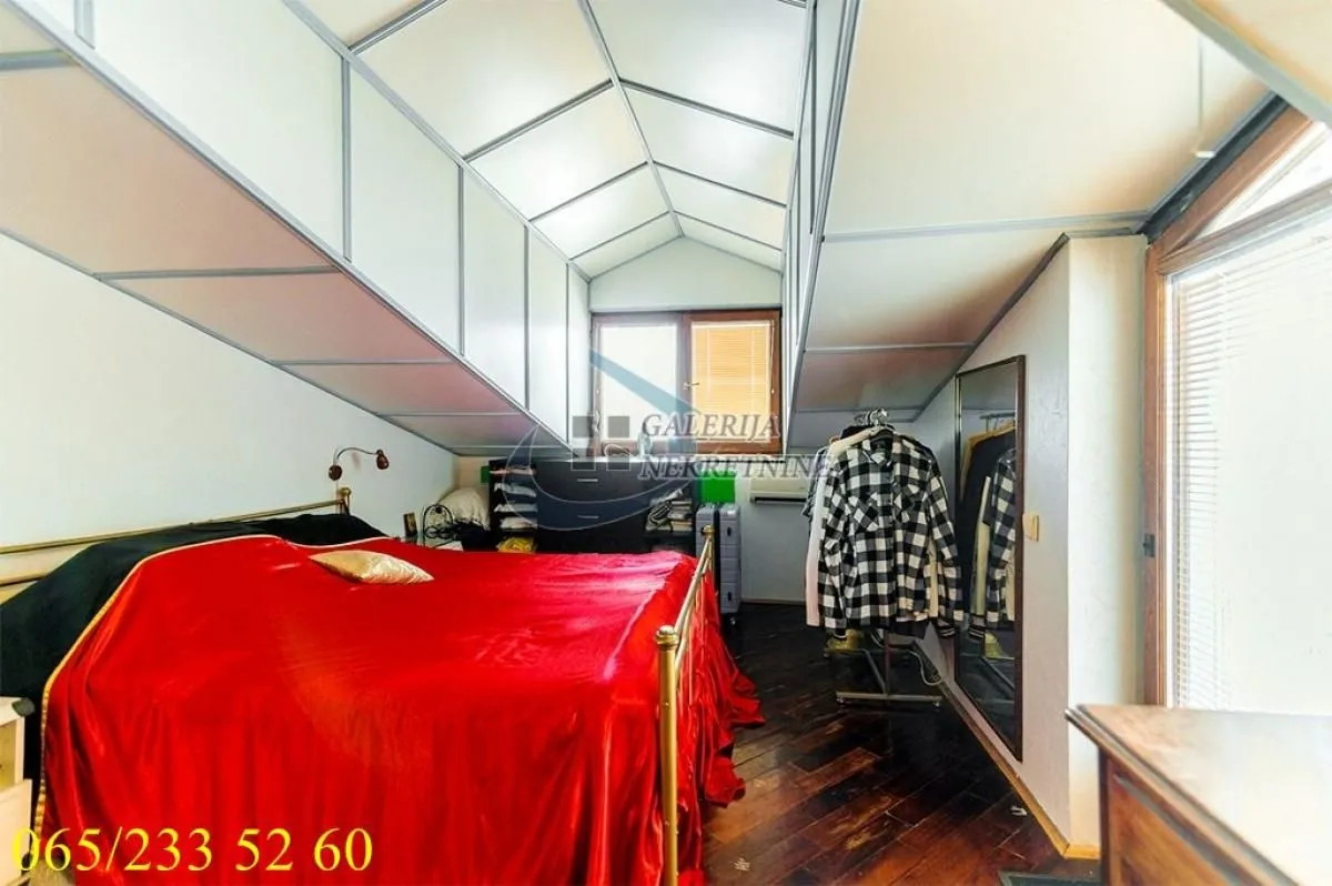 Sale, three bedroom apartment, 110m², Stari Grad, Beograd