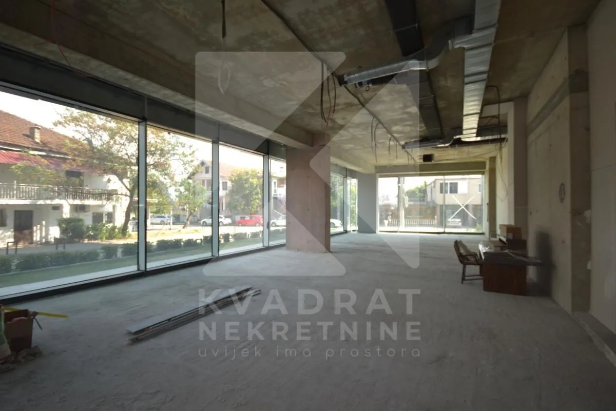 Rent, office space, 2542m², Centar, Podgorica