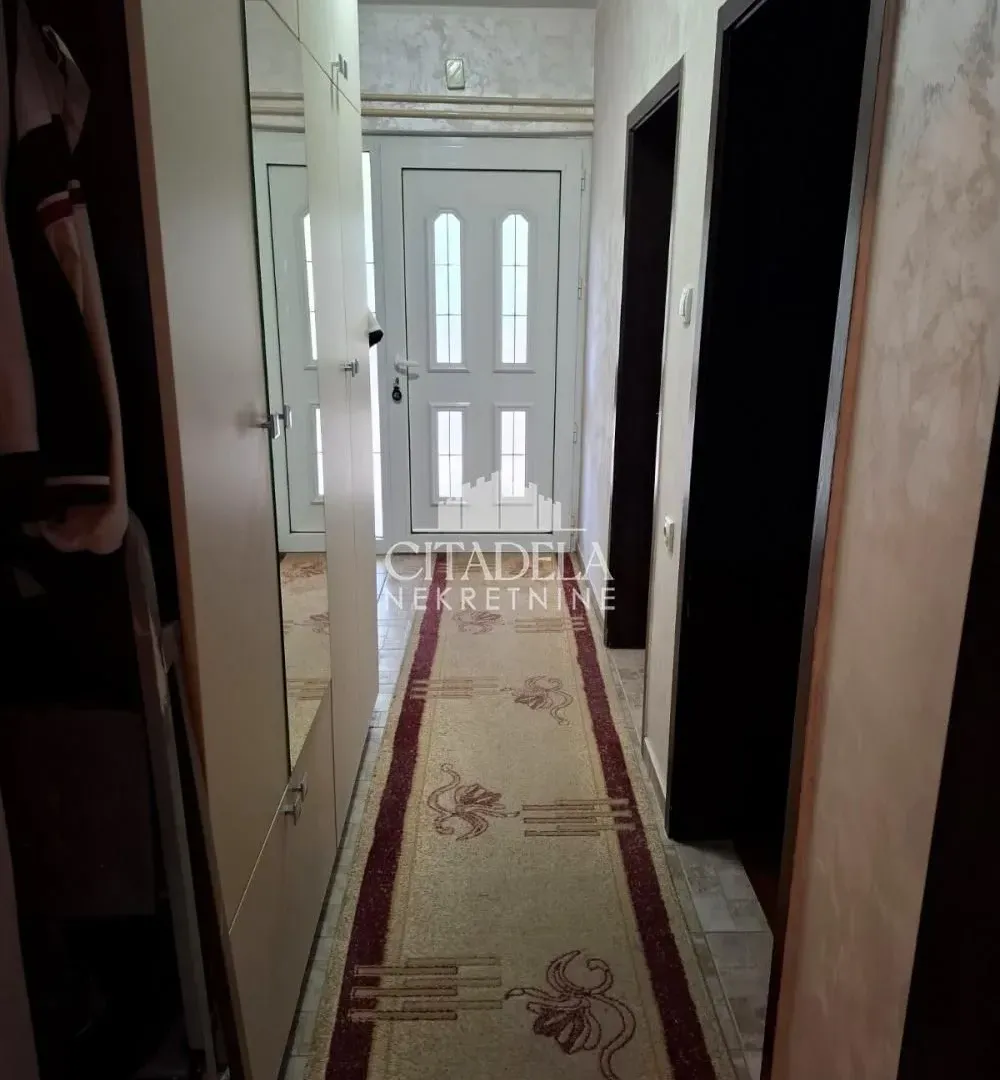 Sale, house, 225m², Surčin, Beograd