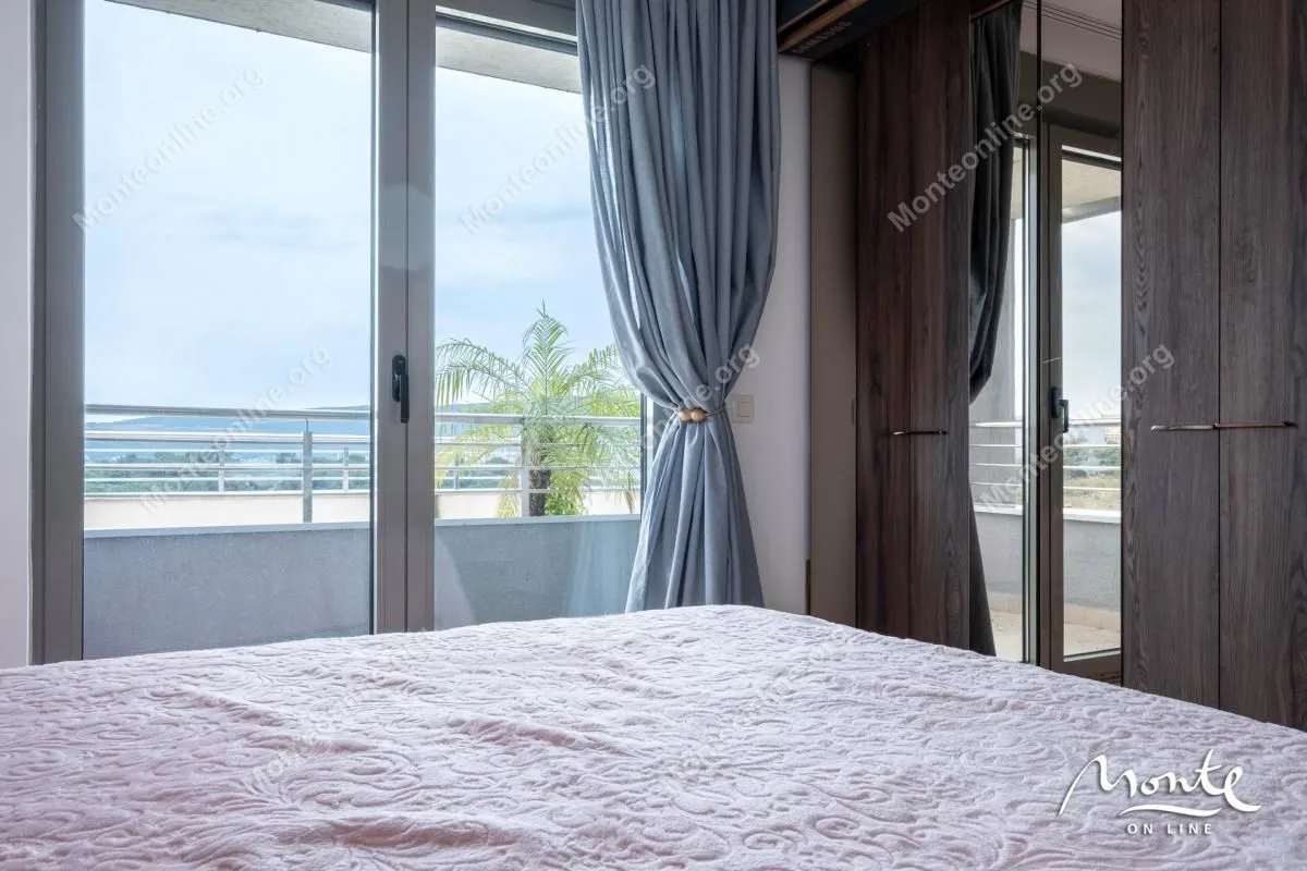 Prodaja, dvosoban stan, 87m², Tivat, Crna Gora
