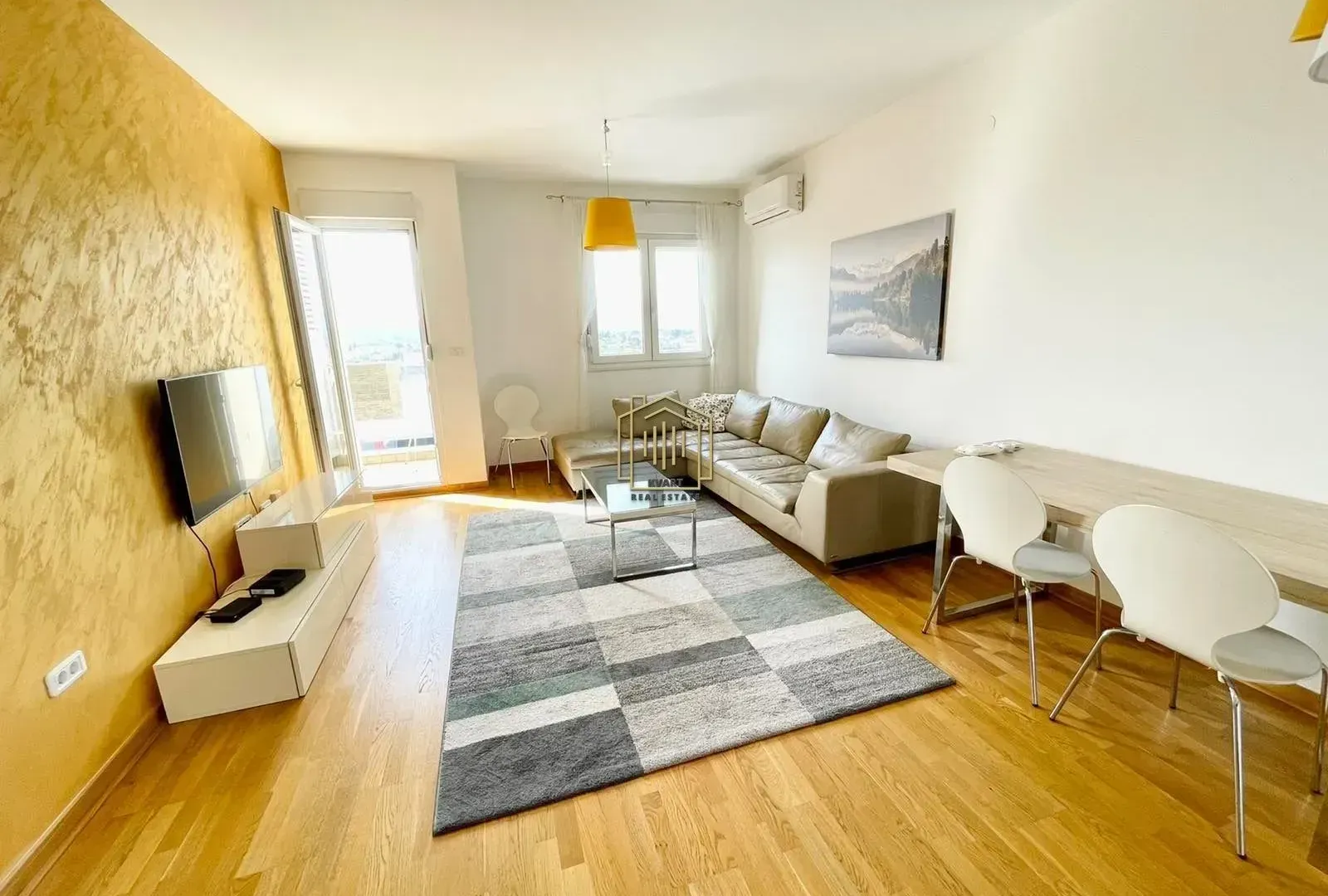 Rent, two bedroom apartment, 64m², City Kvart, Podgorica