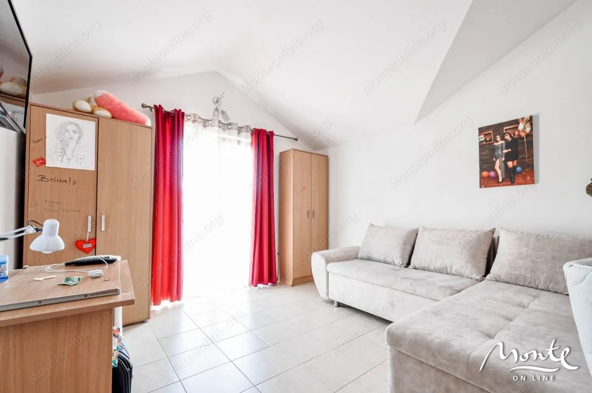 Prodaja, trosoban stan, 116m², Tivat, Crna Gora