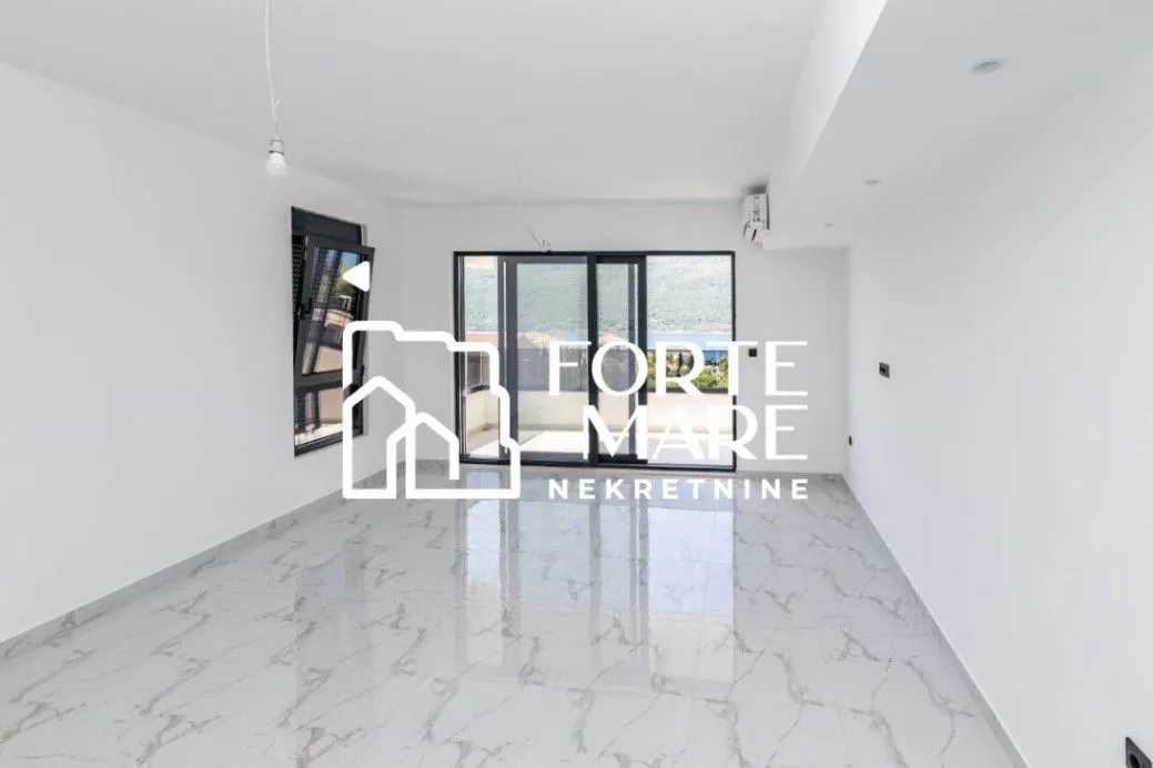 Prodaja, dvosoban stan, 72m², Kumbor, Herceg Novi