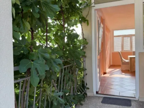 Rent, house, 120m², Marići, Tivat - image 6