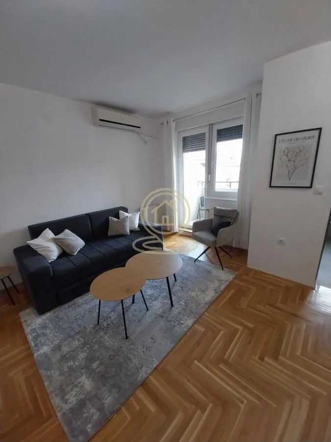 Izdavanje, četvorosoban stan, 70m², Podbara, Novi Sad Sve Podlokacije