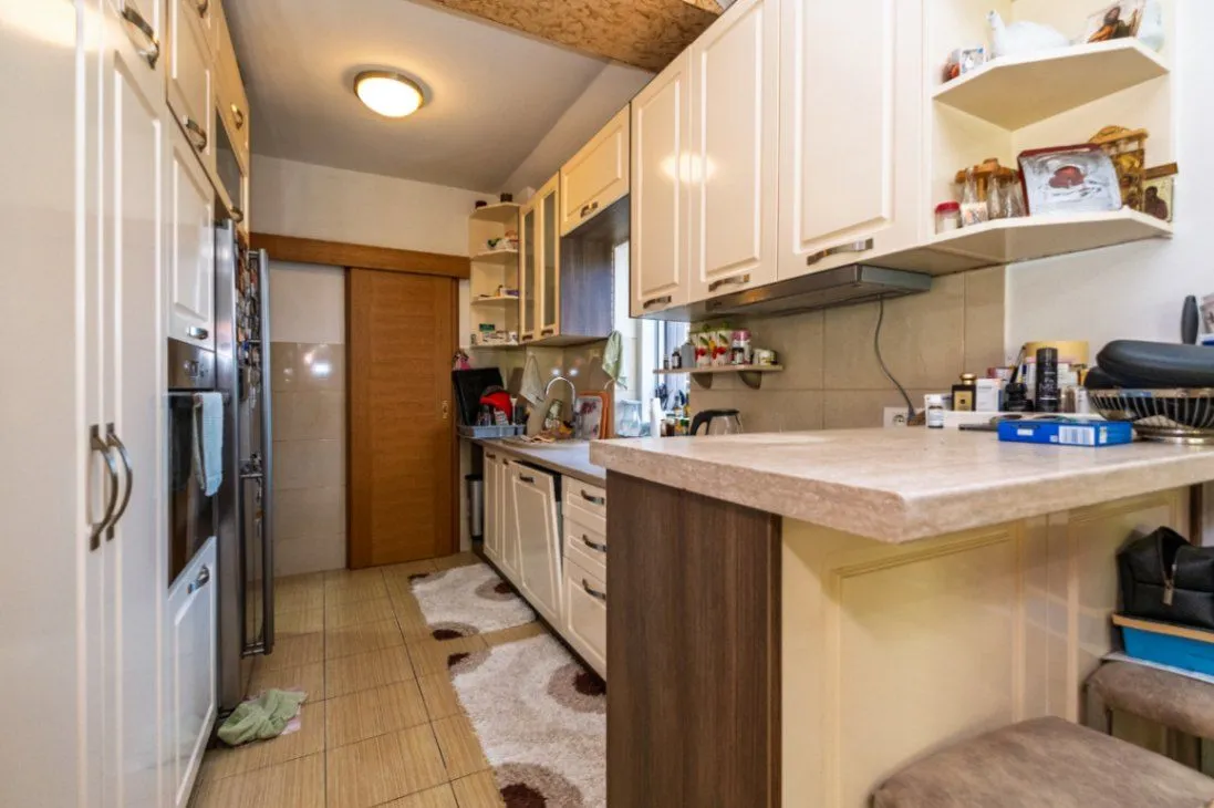 Prodaja, trosoban stan, 136m², Centar, Podgorica