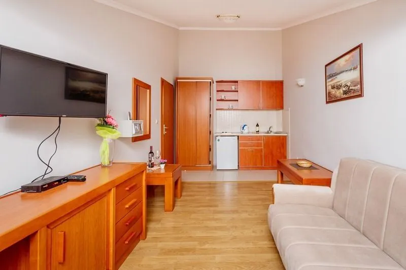 Sale, office space, 566m², Donja Lastva, Tivat