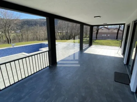 Izdavanje, kuća, 110m², Pričelje, Podgorica - image 11