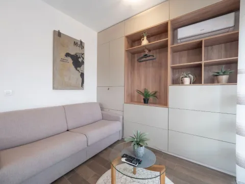 Rent, studio apartment, 25m², Bečići, Budva - image 4