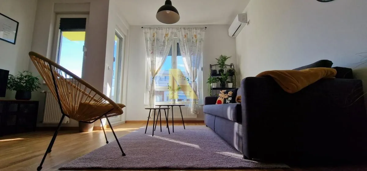 Prodaja, garsonjera, 31m², Adamovićevo Naselje, Novi Sad Sve Podlokacije