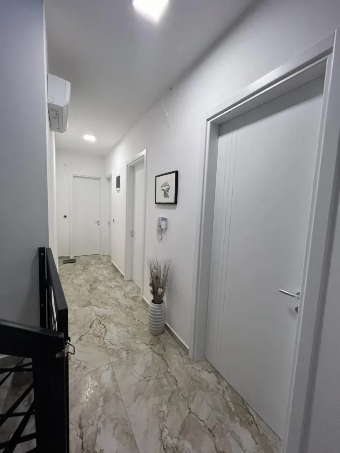 Prodaja, stan, 145m², Sremska Kamenica, Petrovaradin