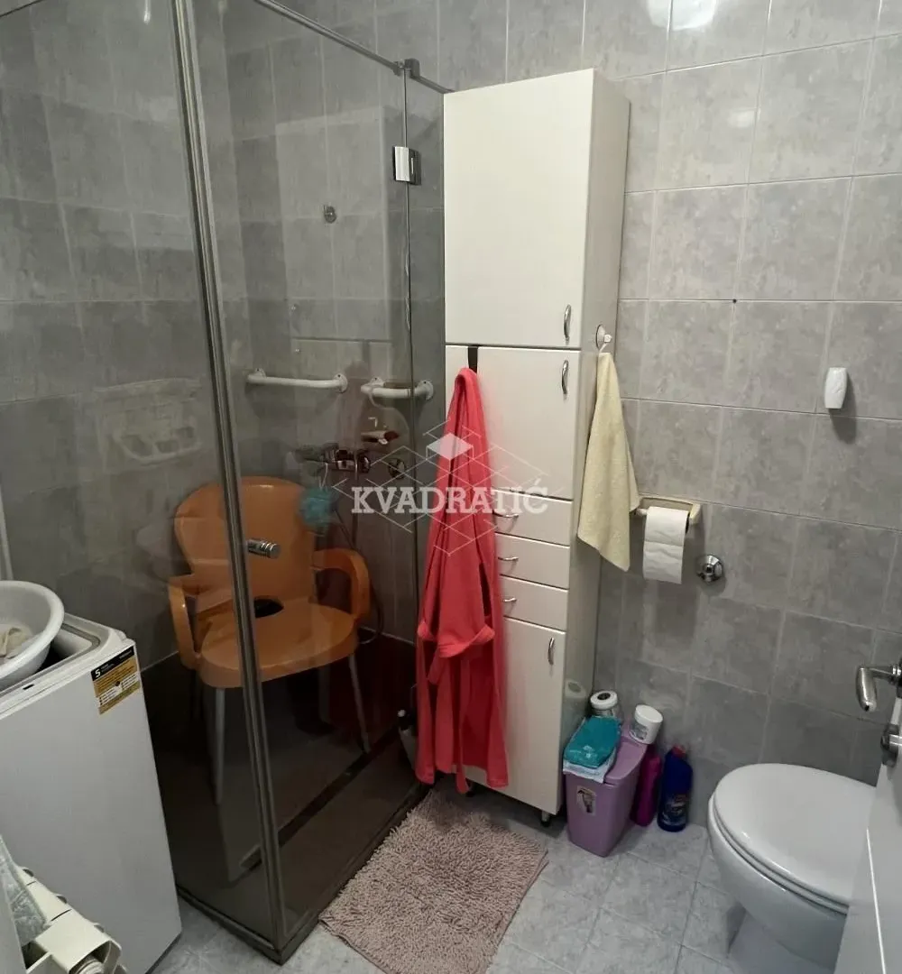 Prodaja, stan, 150m², Voždovac Sve Podlokacije, Beograd