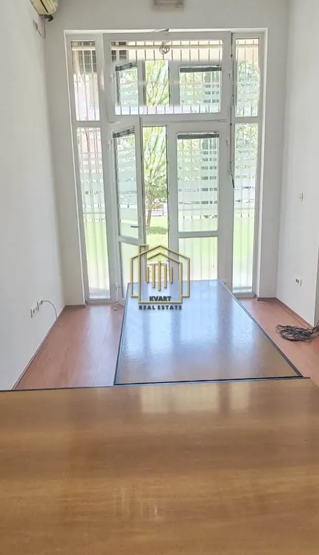 Rent, office space, 28m², Stari Aerodrom, Podgorica